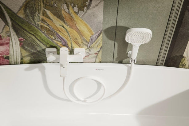 MALAGA WIT wandbevestigde douche set