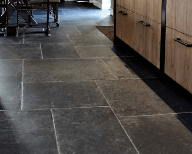 Stone Pit Thunder 60x60